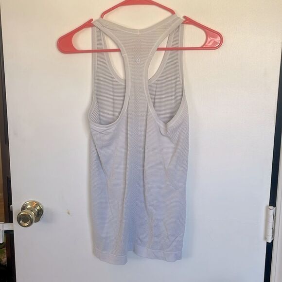 Lululemon Swiftly Tech Racerback Tank Top size 8 - Picture 2 of 2